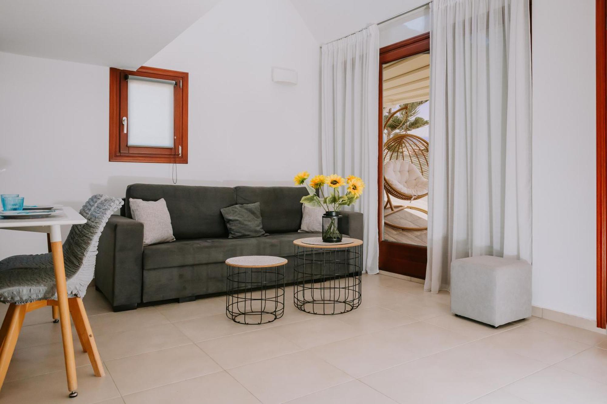 Sun Stories Suites Vóthon 외부 사진