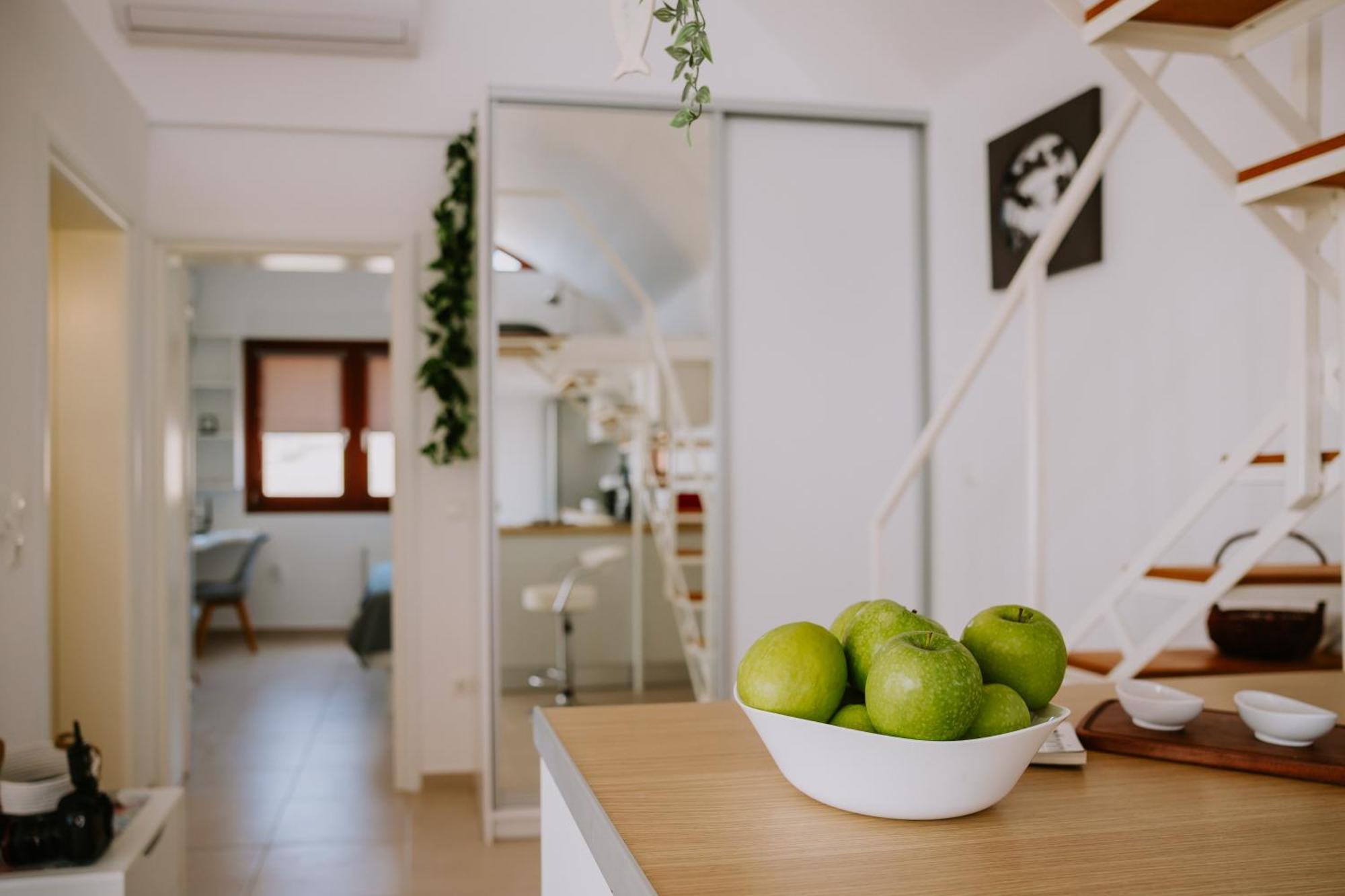 Sun Stories Suites Vóthon 외부 사진