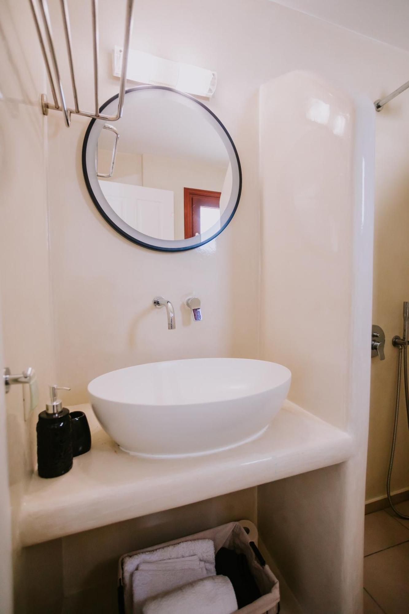 Sun Stories Suites Vóthon 외부 사진