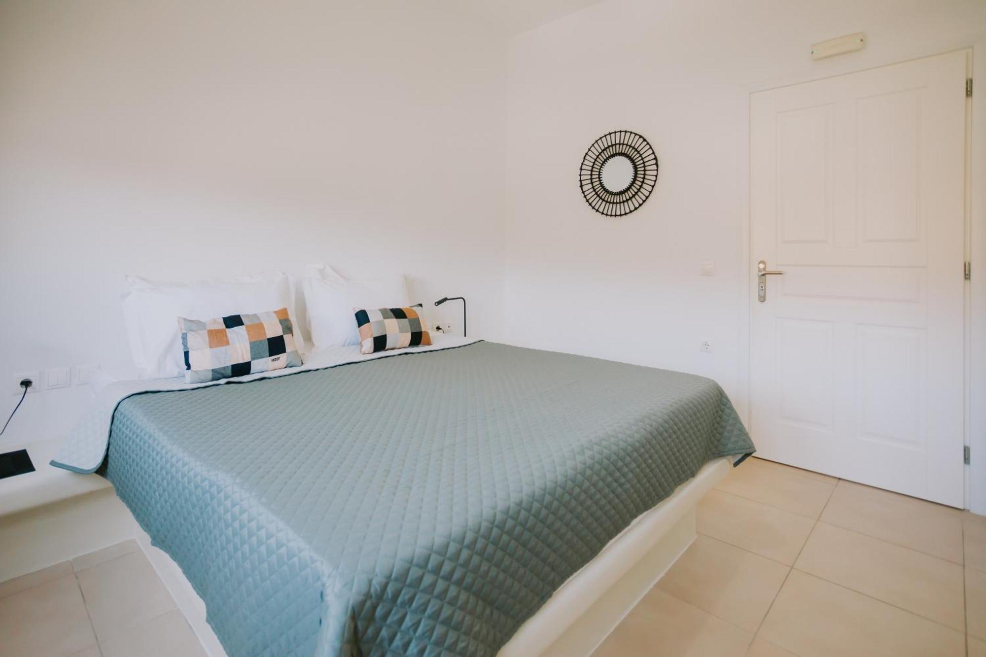 Sun Stories Suites Vóthon 외부 사진